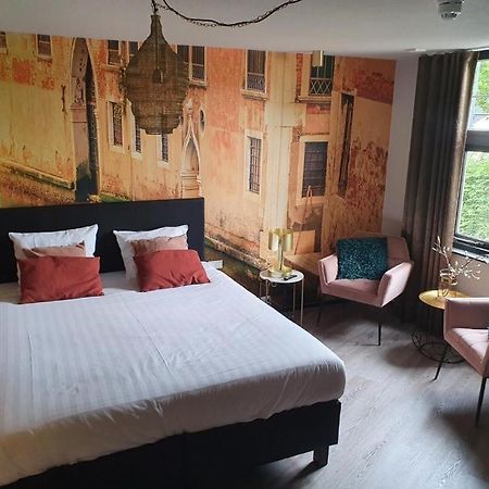 Boutique Hotel De Valk Valkenswaard Esterno foto