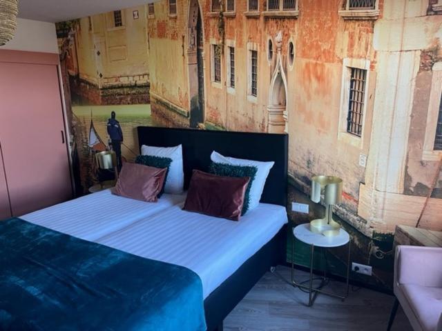 Boutique Hotel De Valk Valkenswaard Esterno foto