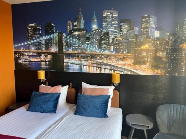 Boutique Hotel De Valk Valkenswaard Esterno foto